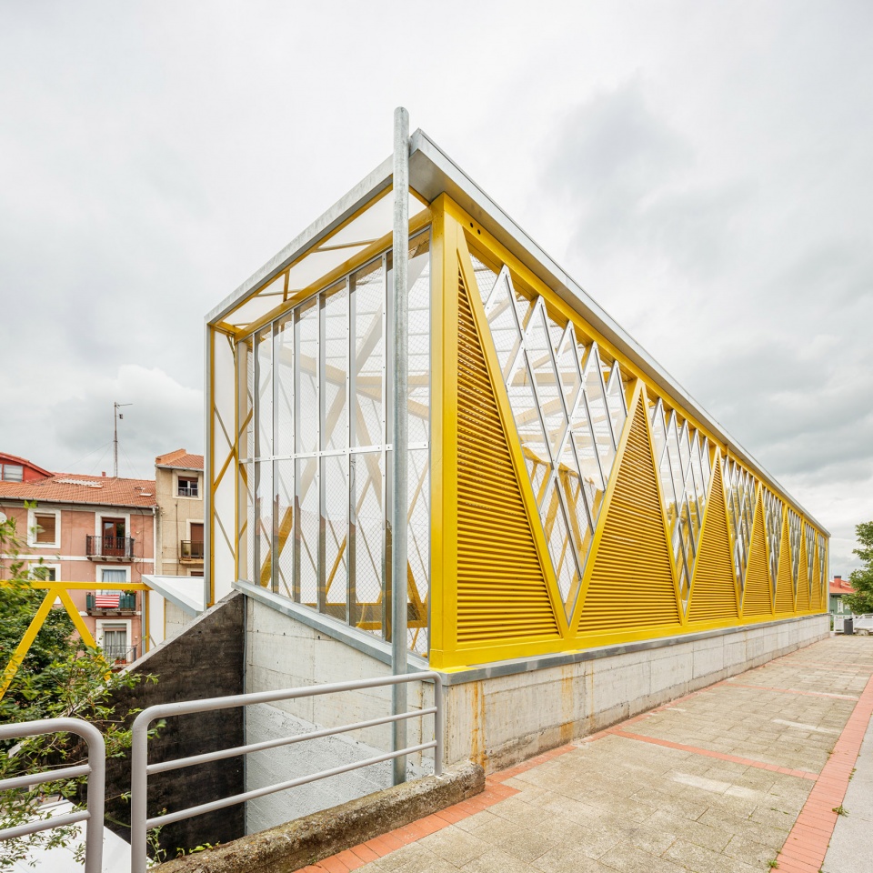 Plaza El Sol Renovation in Sestao by ELE ARKITEKTURA