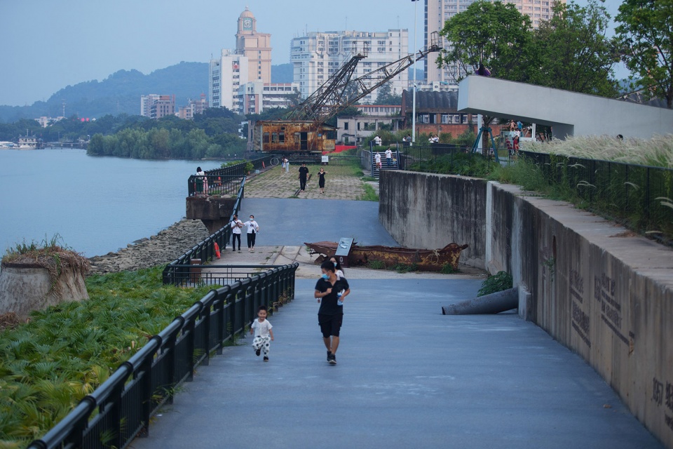 jiangmen ganhua binjiang art park by box practice