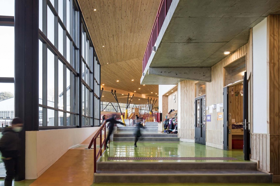puerto varas school kindergarten by lagar arquitectos