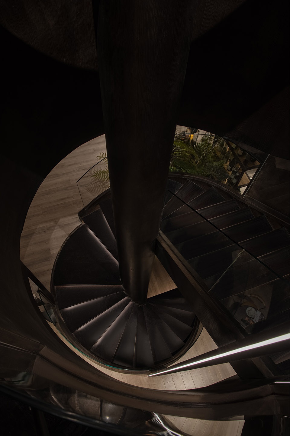 Le Coq Wine Bistro China by RooMoo Practice