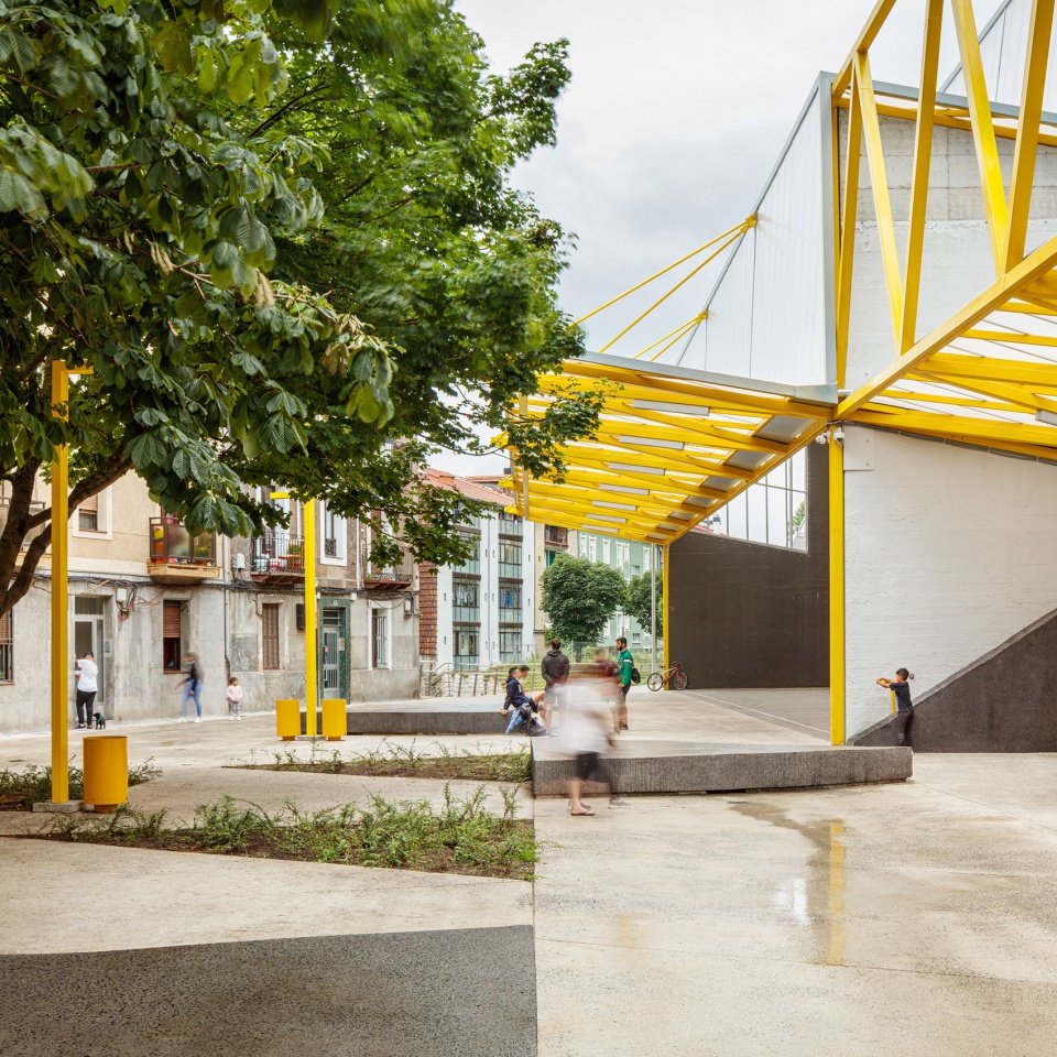 Plaza El Sol Renovation in Sestao by ELE ARKITEKTURA