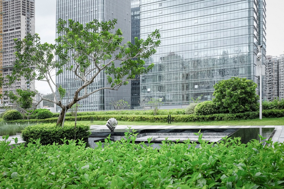 shenzhen shuibei jewelry art garden by loopstudio
