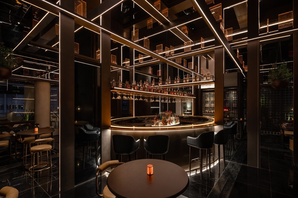 Le Coq Wine Bistro China by RooMoo Practice