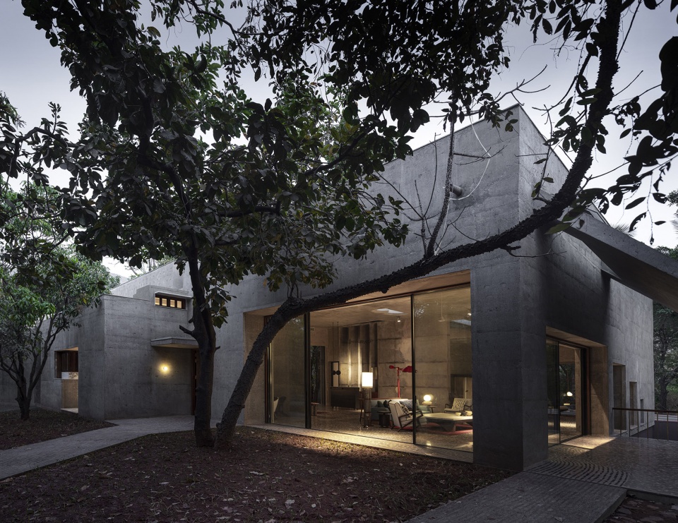 House of Concrete Experiments by Samira Rathod Design Atelier