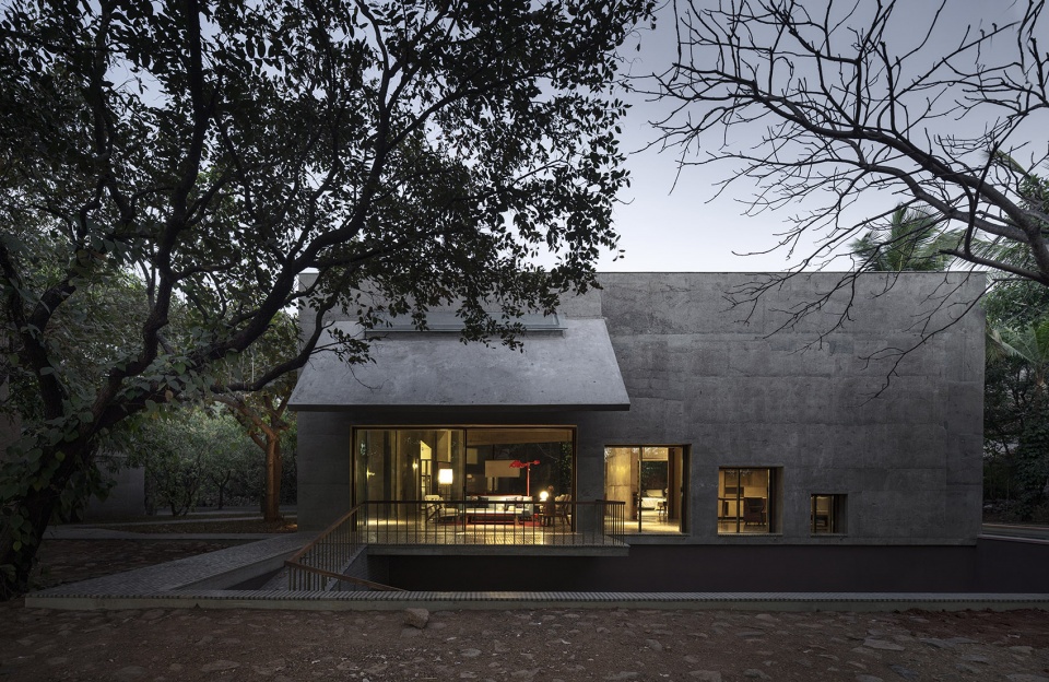 House of Concrete Experiments by Samira Rathod Design Atelier