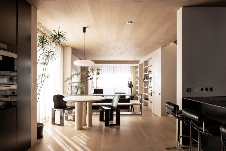 House of Light and Wood NOTHING DESIGN STUDIO