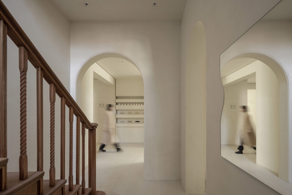 to summer shanghai flagship store by fog architecture