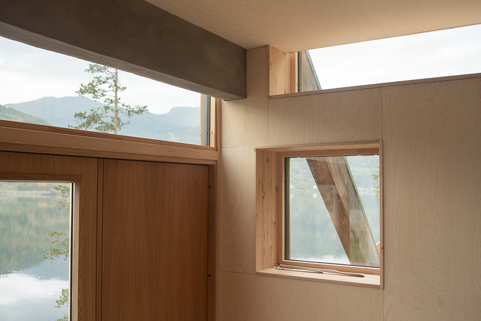 cabin in ulvik norway by rever drage architects