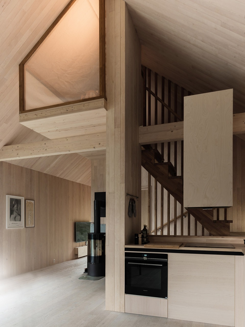 cabin in ulvik norway by rever drage architects