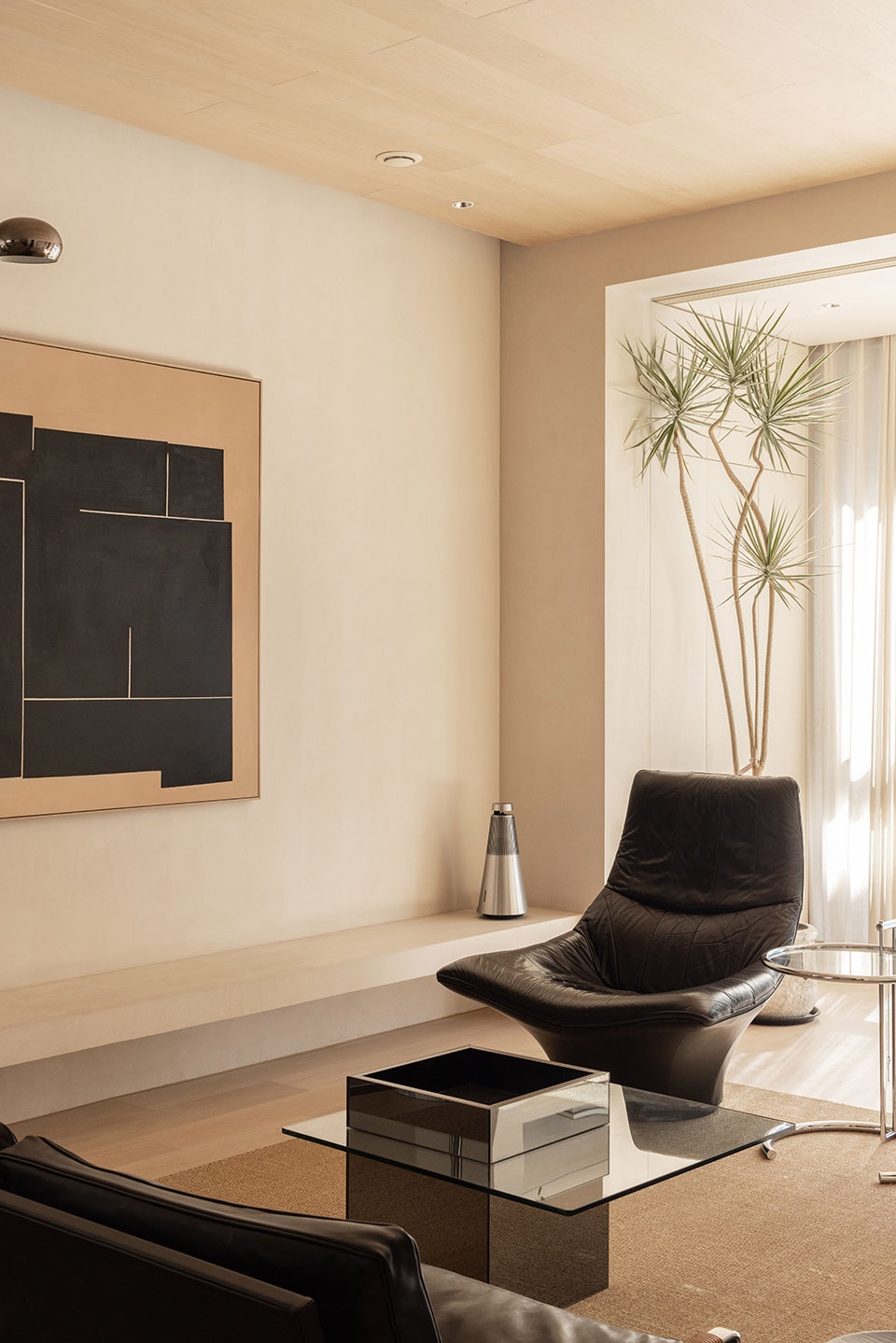 House of Light and Wood NOTHING DESIGN STUDIO