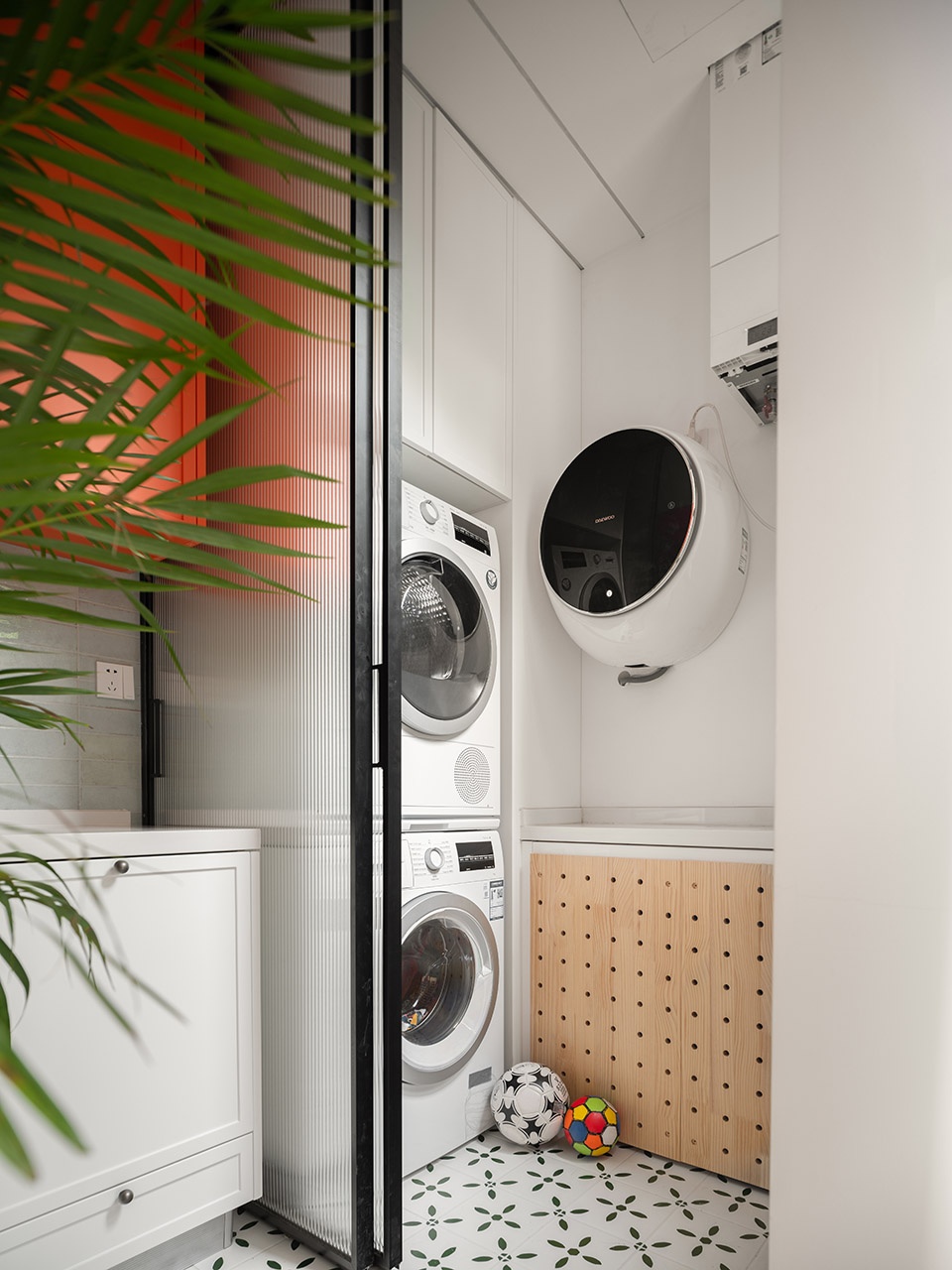 A Carefree Home without Any Rule SZCX Design