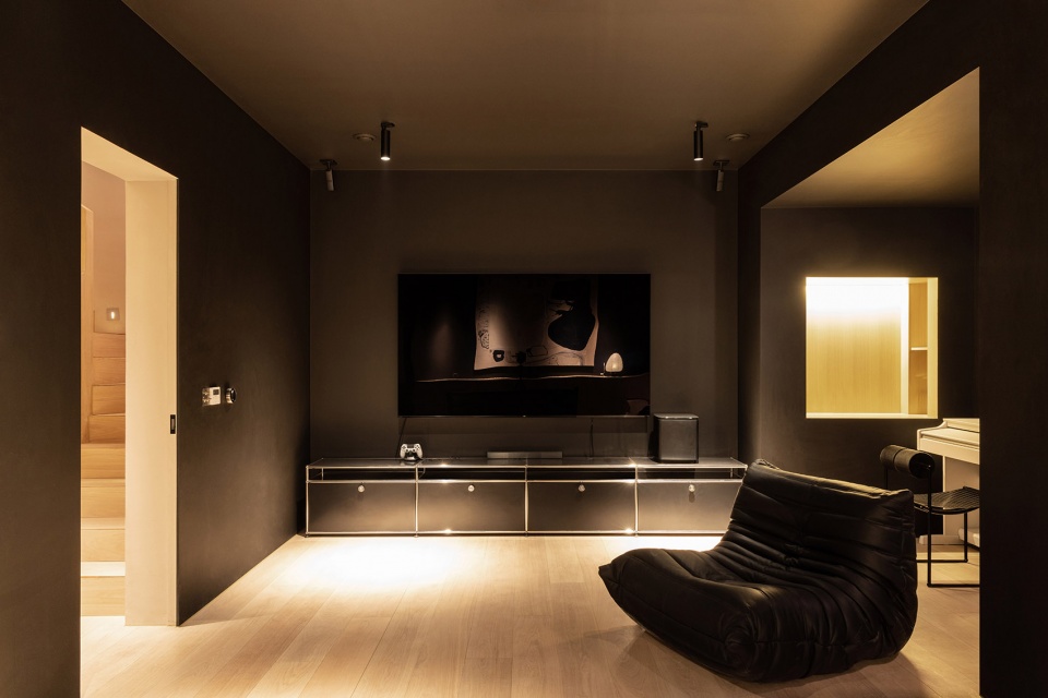 House of Light and Wood NOTHING DESIGN STUDIO