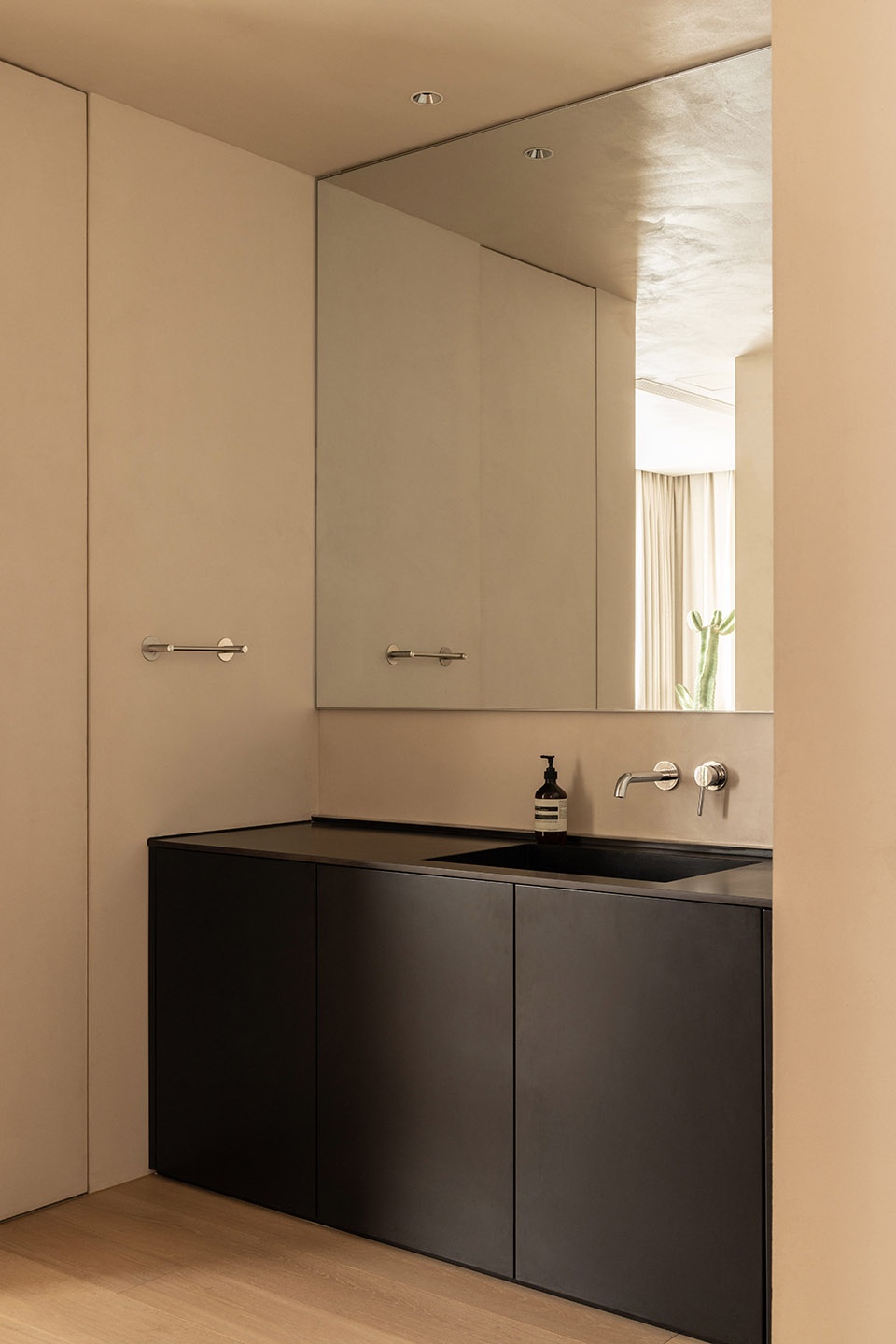 House of Light and Wood NOTHING DESIGN STUDIO