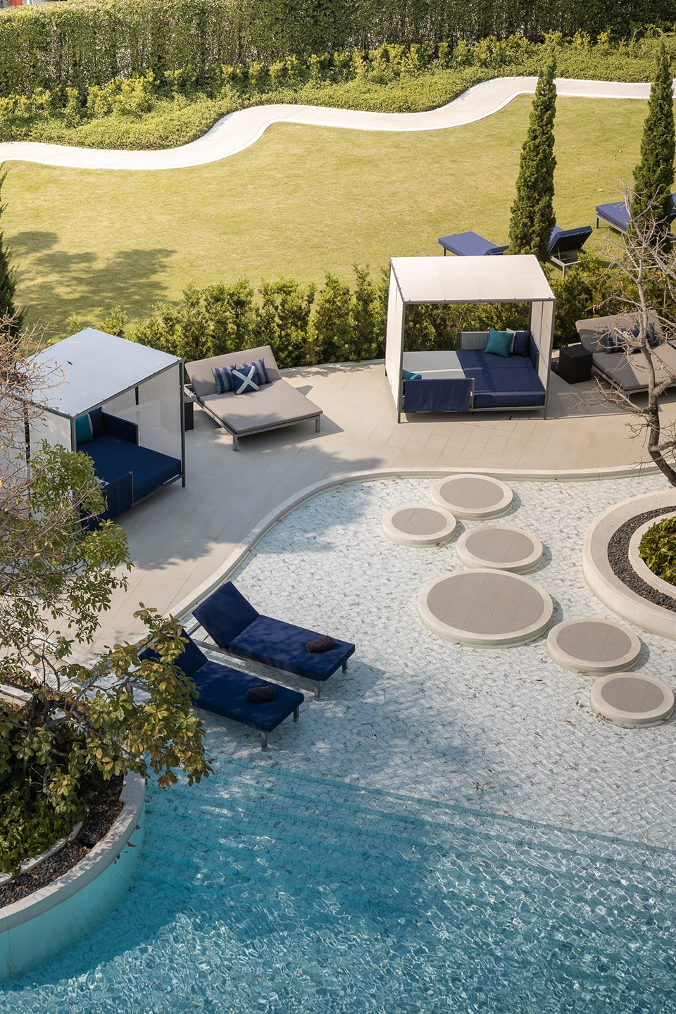 cross pattaya pratamnak thailand by studio ndt