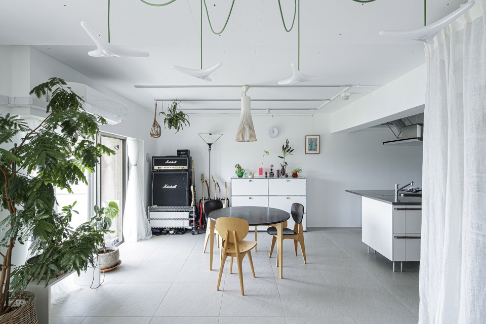 zushi house japan by roovice