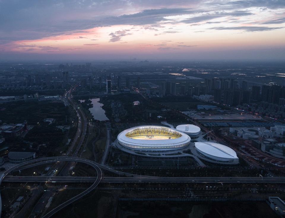 Dongxihu Sports Center by CITIC DESIGN