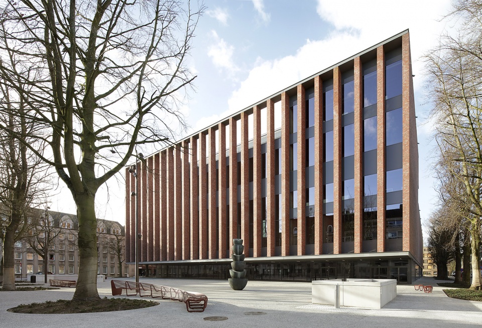 bruges meeting convention centre by eduardo souto de moura and meta architectuurbureau