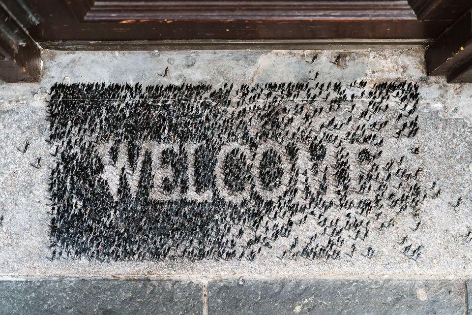 welcome by pejac