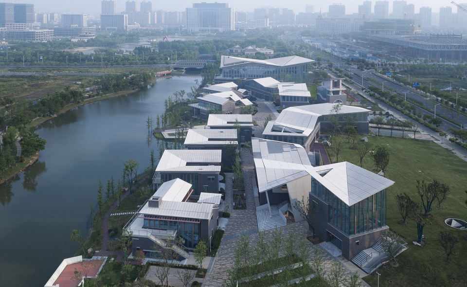 jingjiang riverside commercial street by rong zhaohui studio zradi