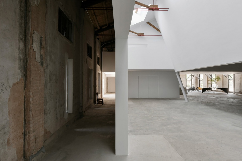 bonbon town sugar hall renovation by guo ban er