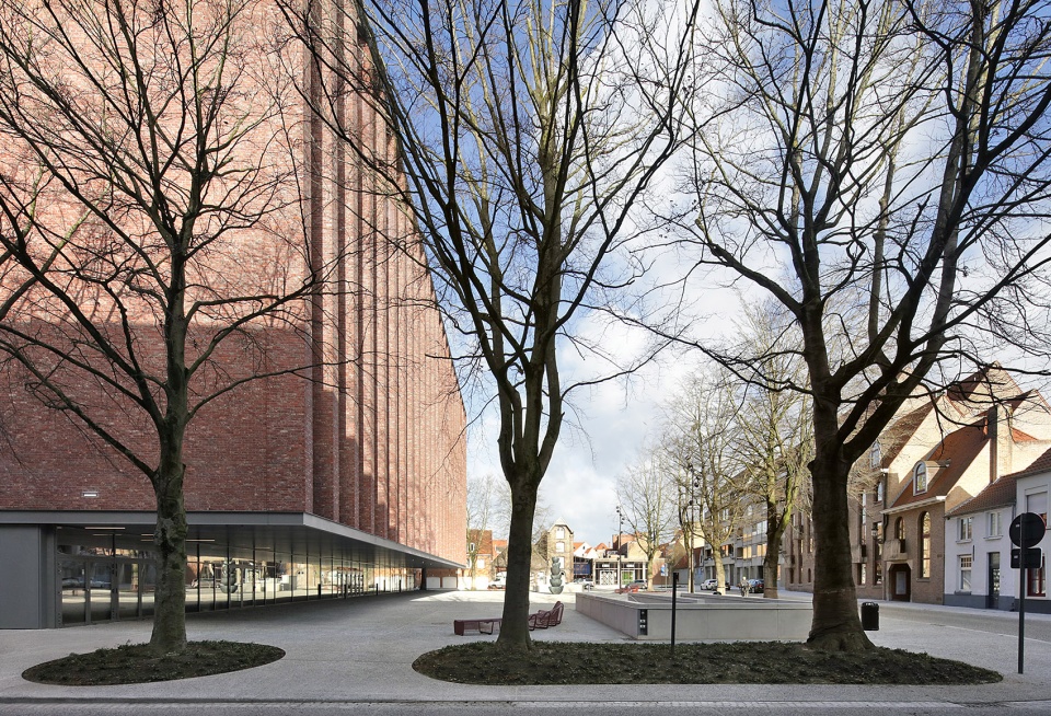 bruges meeting convention centre by eduardo souto de moura and meta architectuurbureau