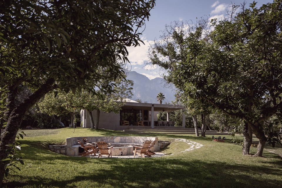 el aguacate by practica arquitectura