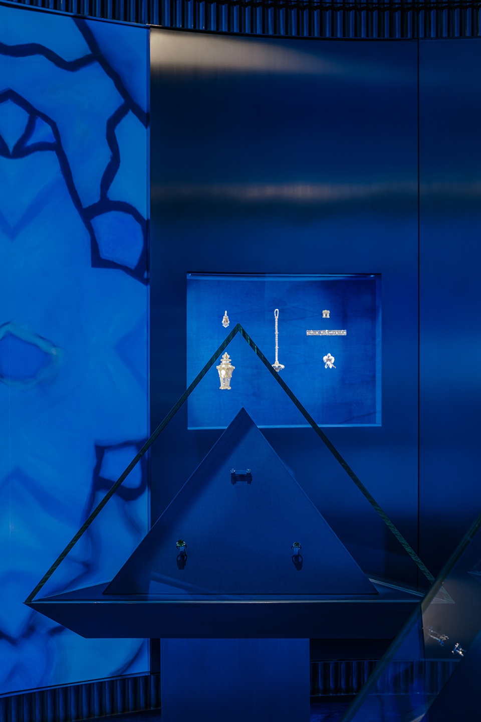 tiffany co temporary store paris by oma