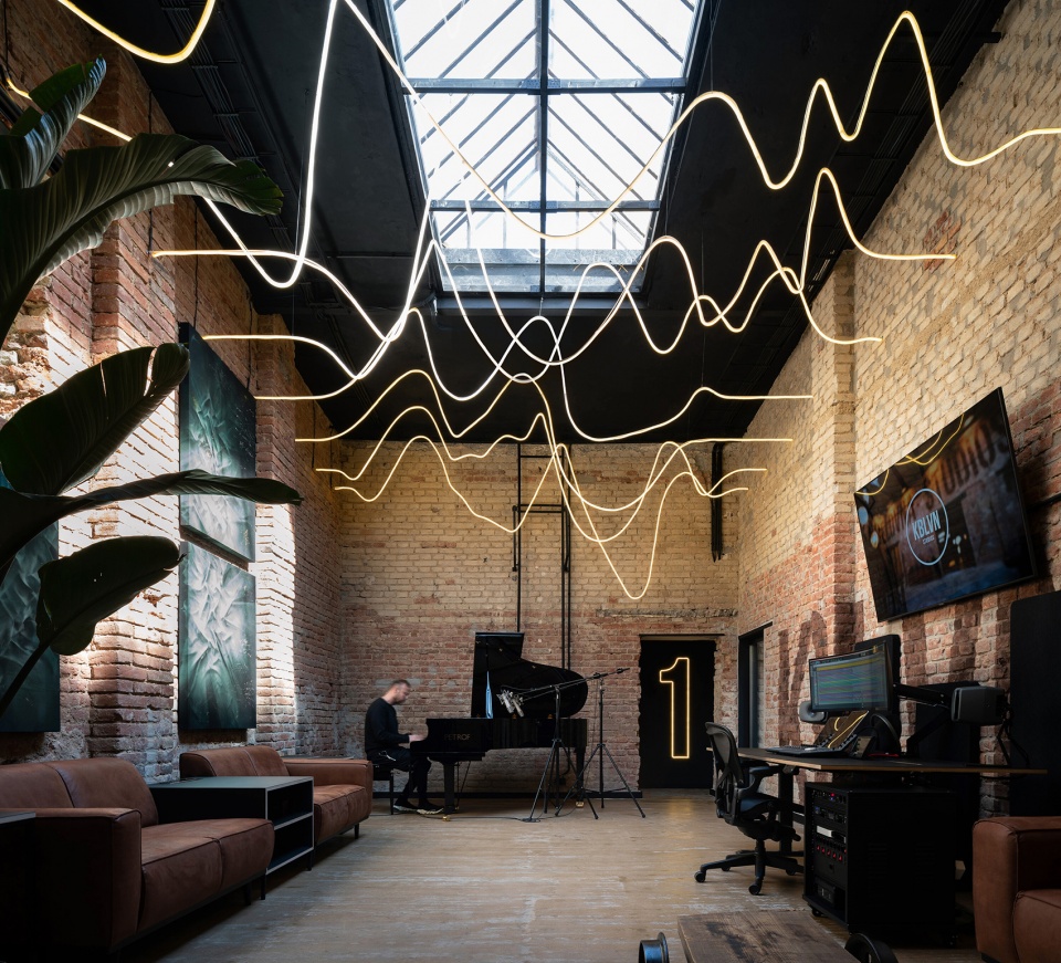 kabelovna studios by b 2 architecture