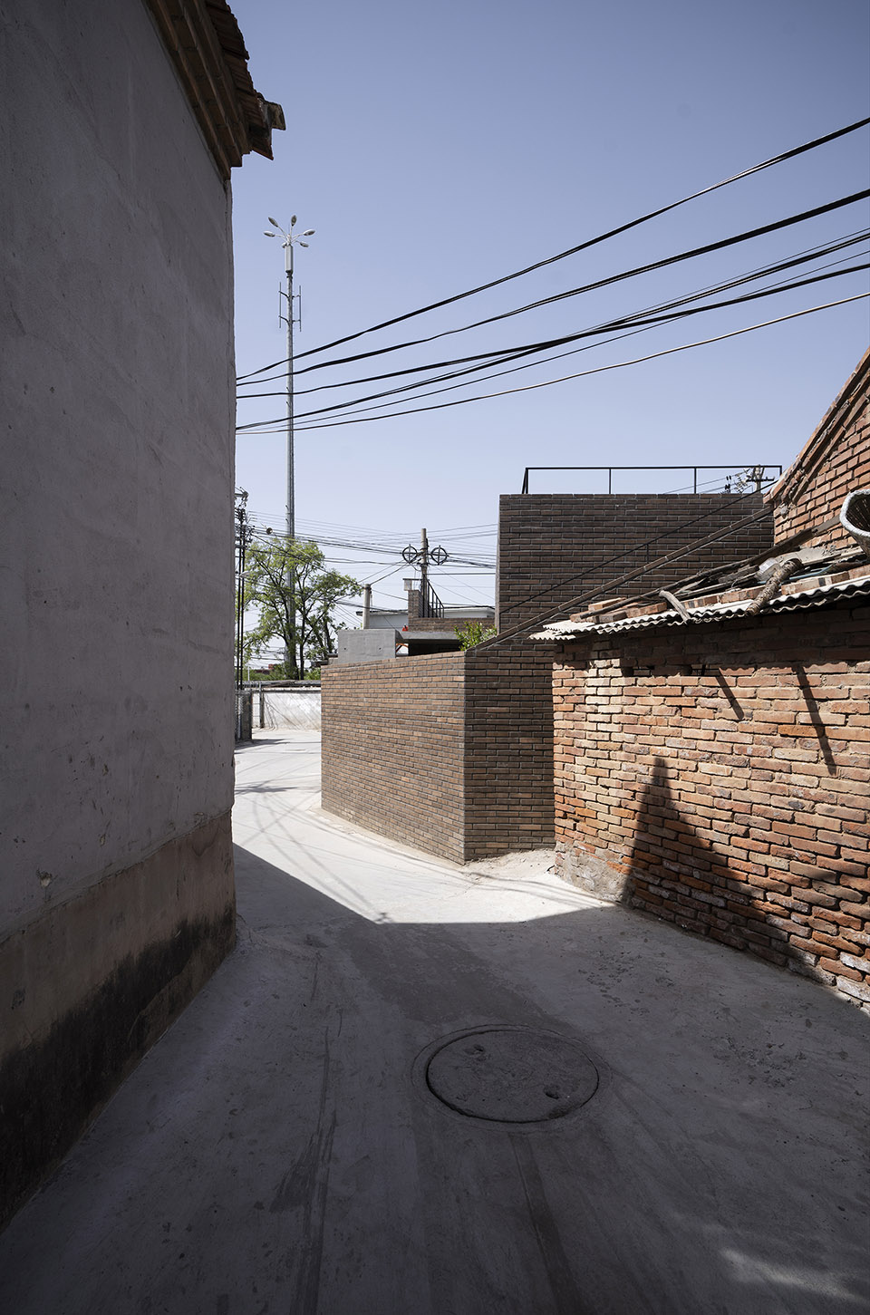 Residence of Three Generations China by MINOR lab