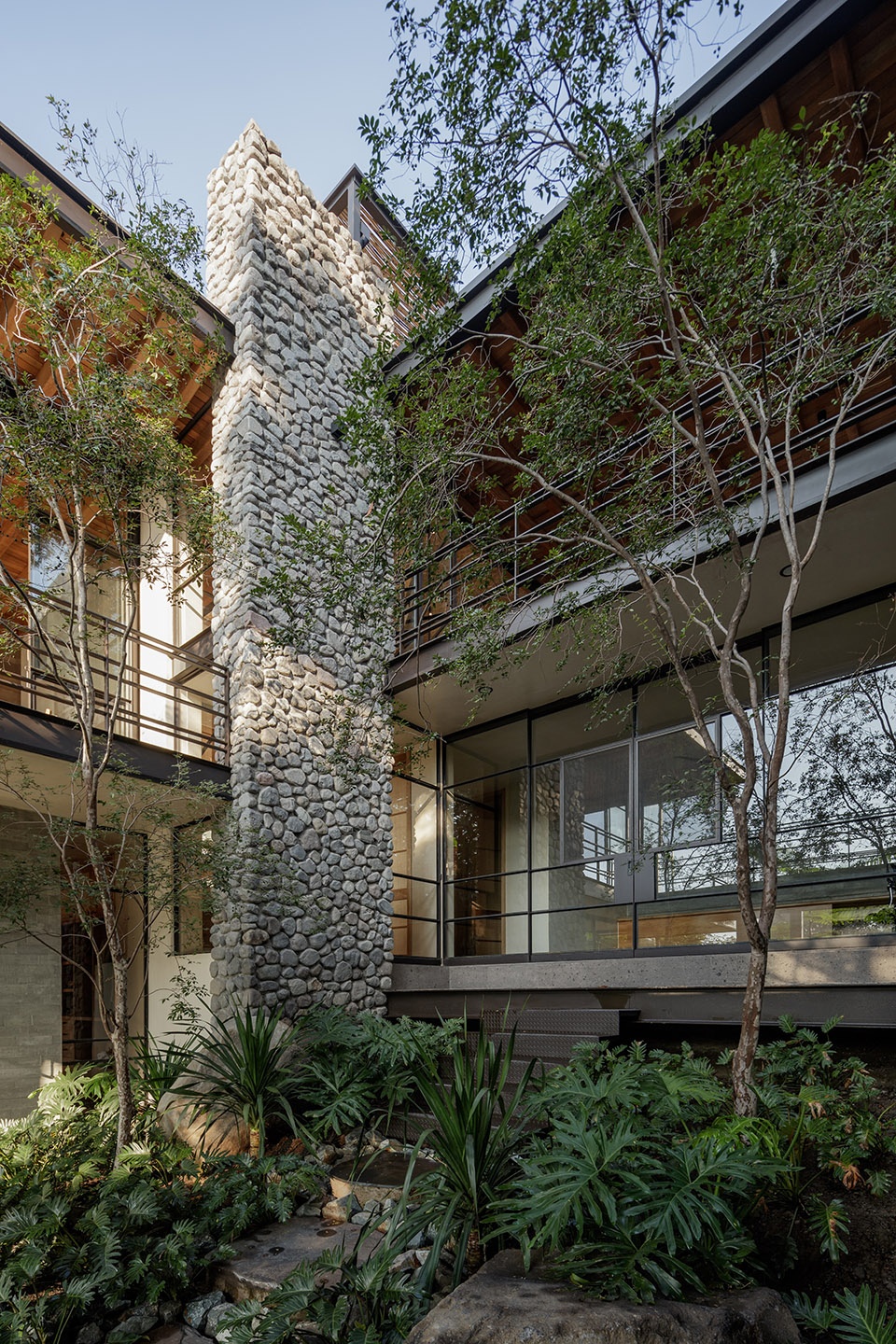 Espacio Kaab Di Frenna arquitectos