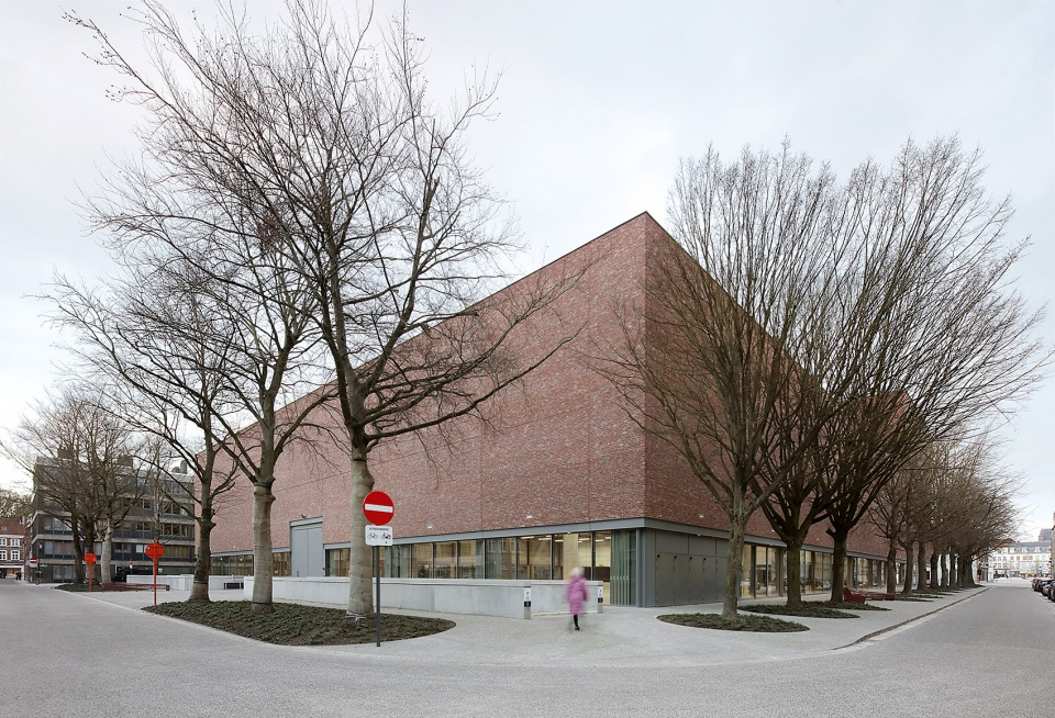 bruges meeting convention centre by eduardo souto de moura and meta architectuurbureau
