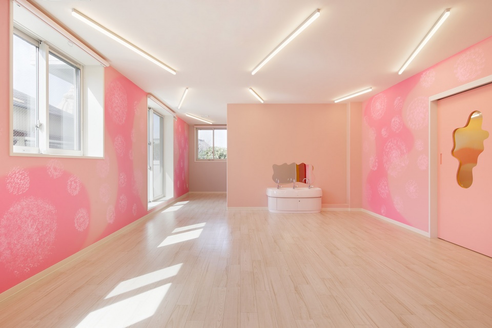 Daruma International Nursery by Moriyuki Ochiai Architects