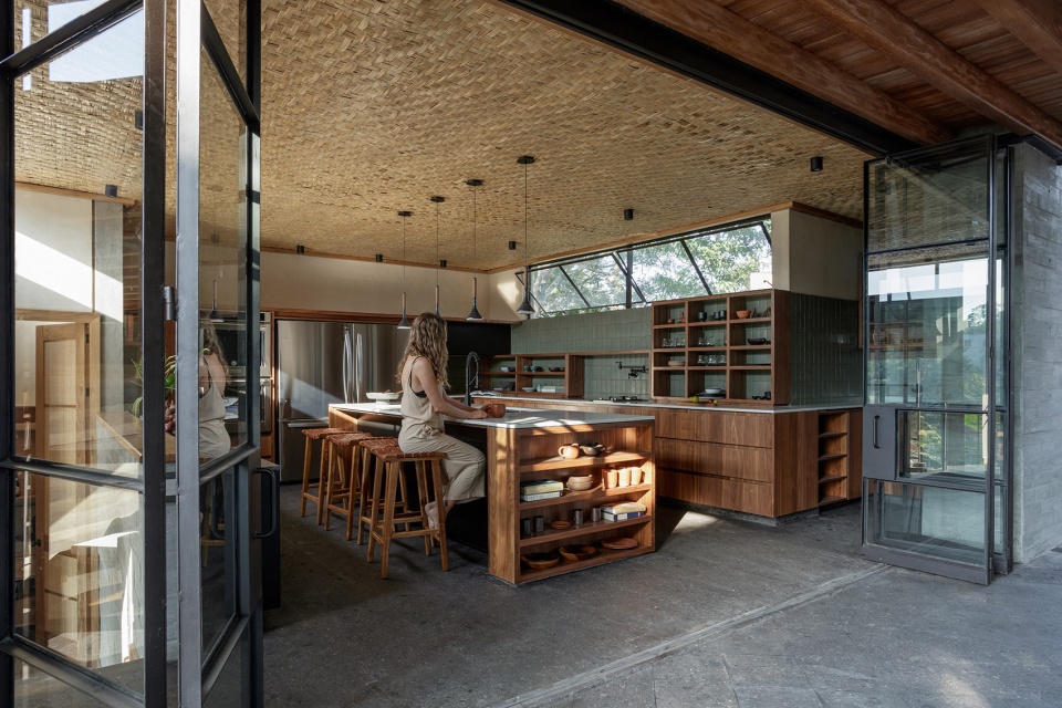 Espacio Kaab Di Frenna arquitectos