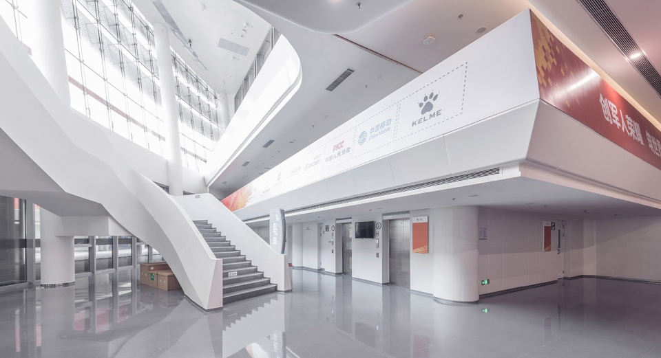 Dongxihu Sports Center by CITIC DESIGN