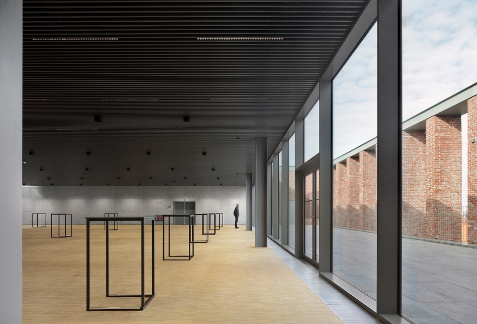bruges meeting convention centre by eduardo souto de moura and meta architectuurbureau