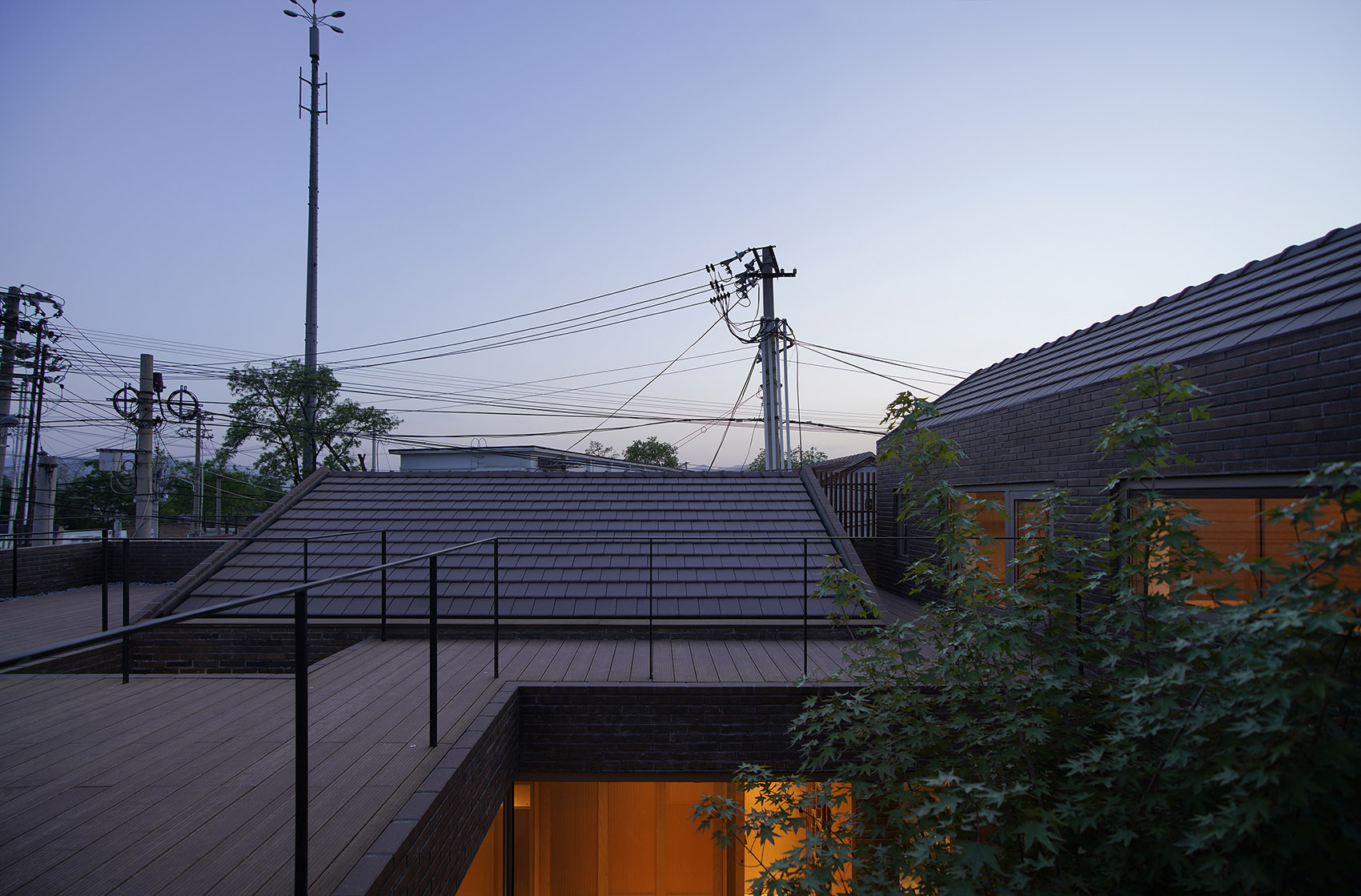 Residence of Three Generations China by MINOR lab