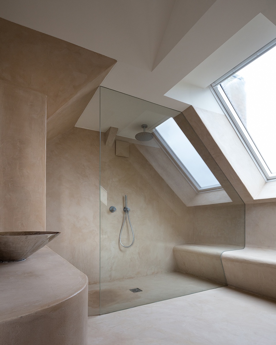 house and veterinary practice vd b by graux baeyens architecten