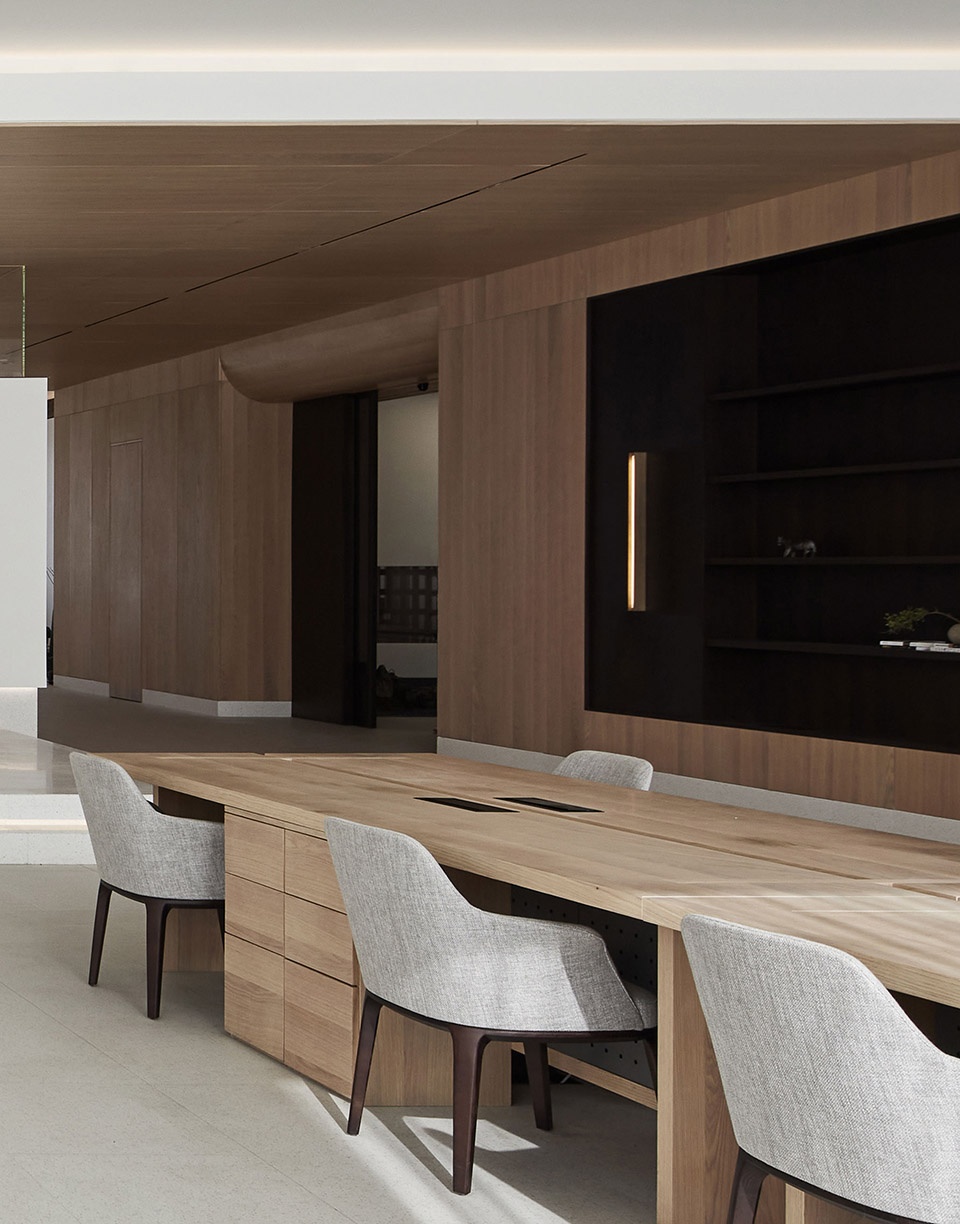Line and form SHIYI DESIGN