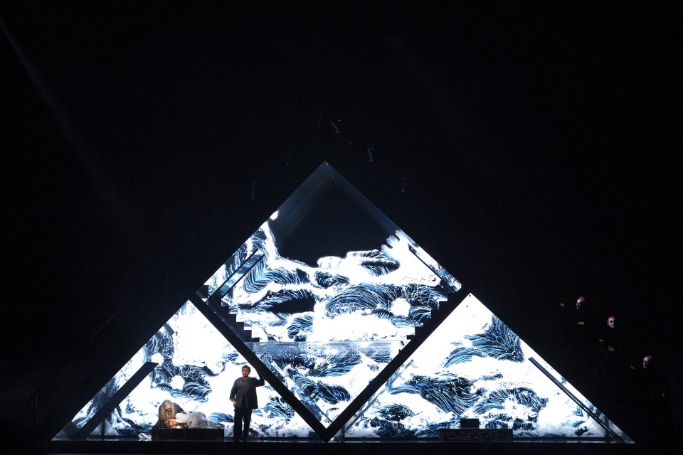 Scenography for Turandot in Geneva teamLab