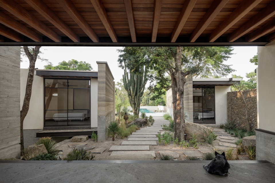 Espacio Kaab Di Frenna arquitectos