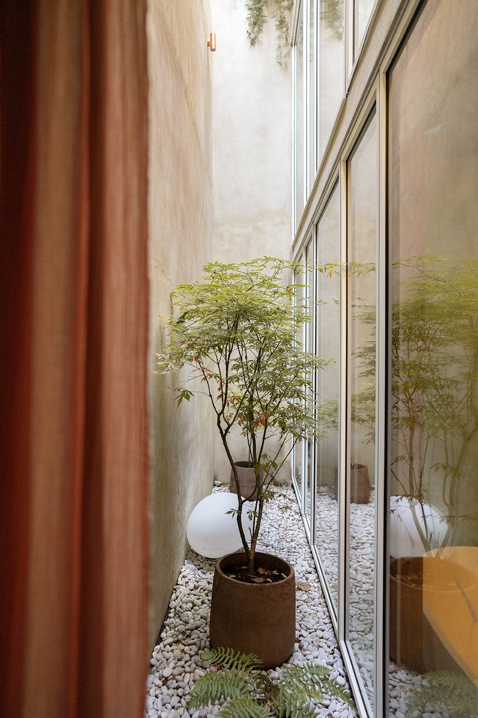 artist studio conversion london by vatraa