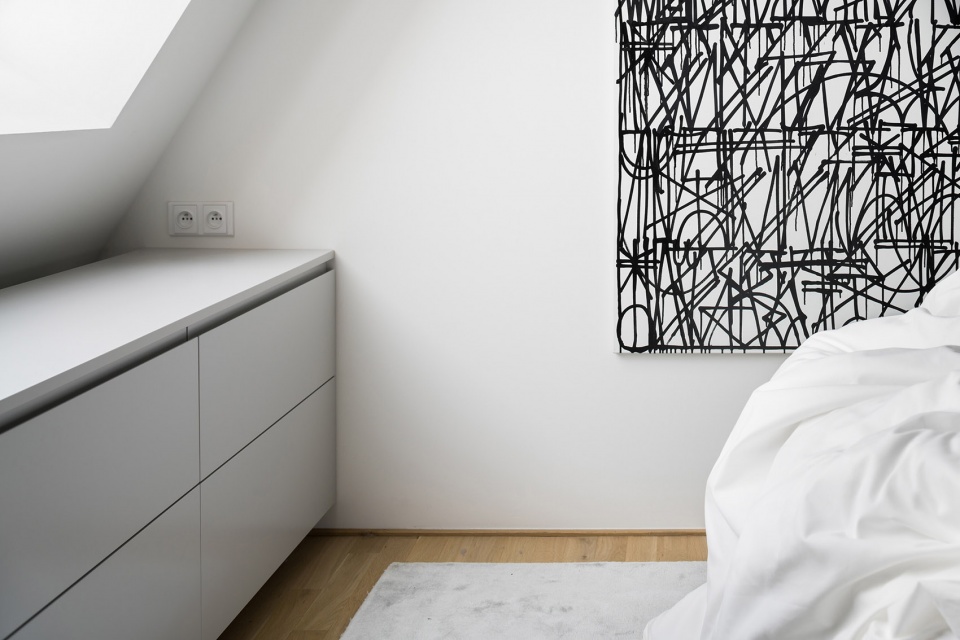 art maisonette in letna prague by este architekti