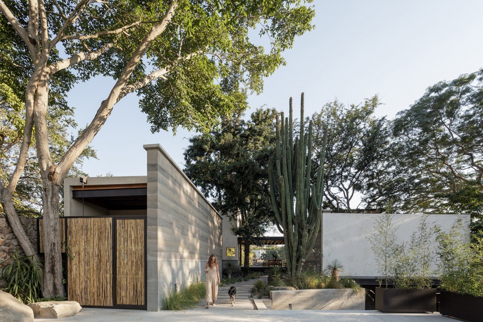 Espacio Kaab Di Frenna arquitectos