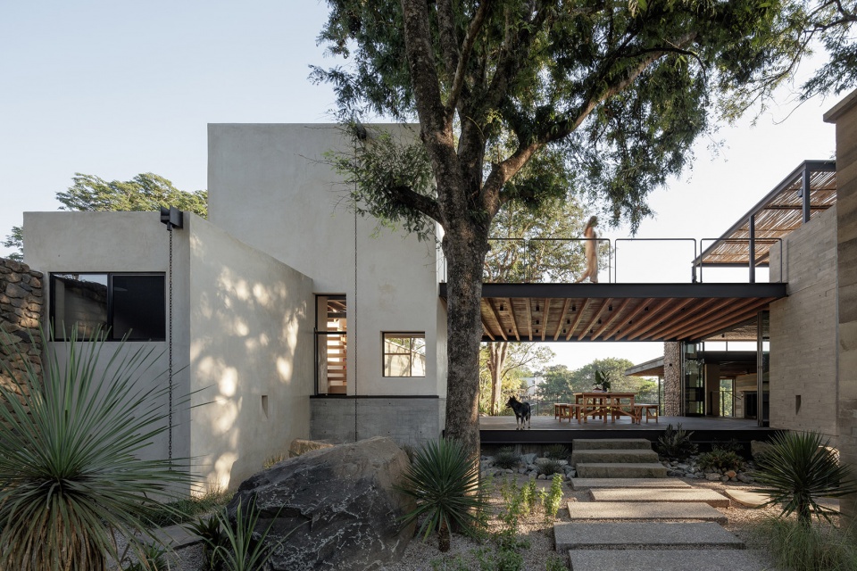 Espacio Kaab Di Frenna arquitectos