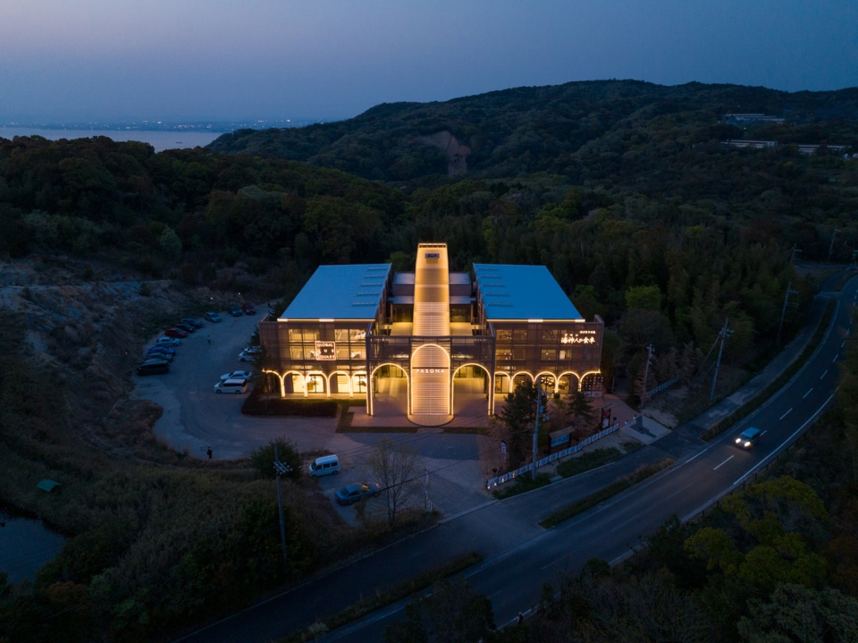 global hub square japan by the design labo inc