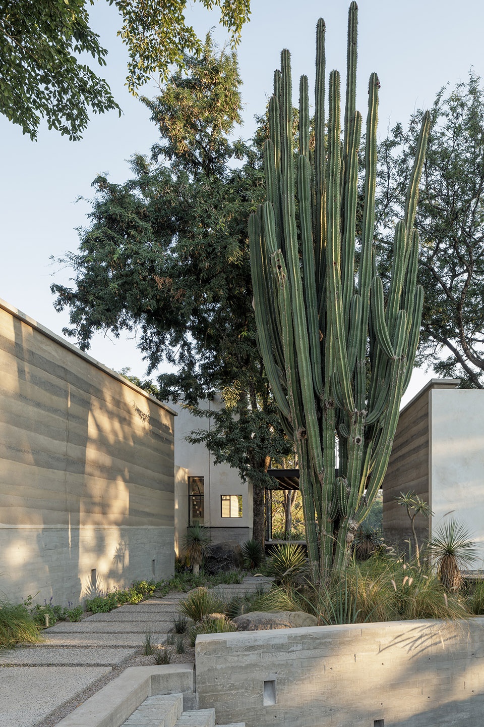 Espacio Kaab Di Frenna arquitectos