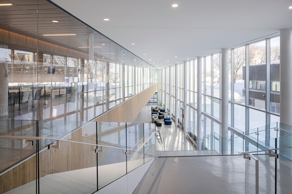 centre de glaces de quebec by lemay