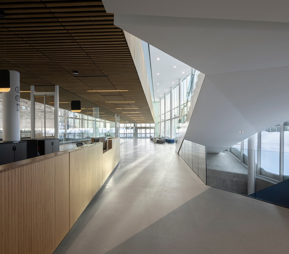centre de glaces de quebec by lemay