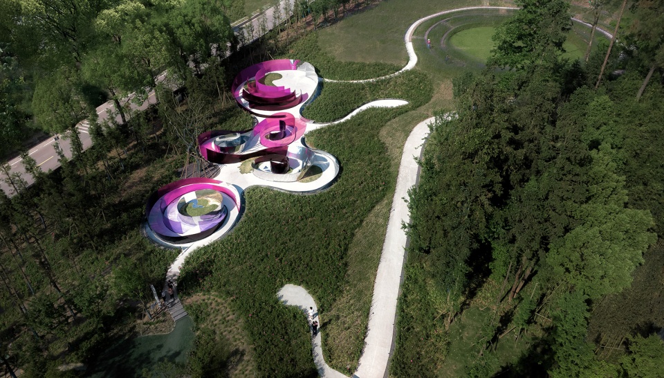 Spaceship Miracle an immersive outdoor game scene in Chongqing by WTD