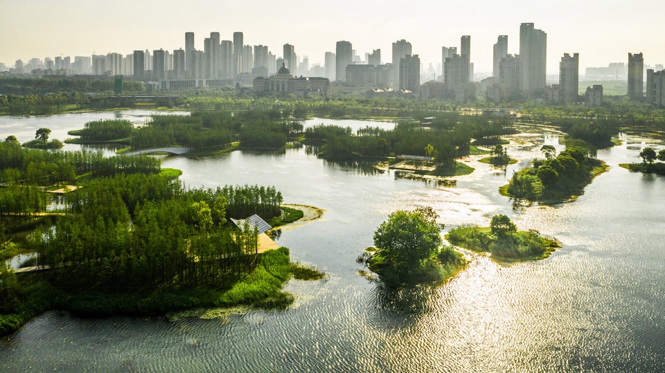Fish Tail Park in Nanchang City Turenscape